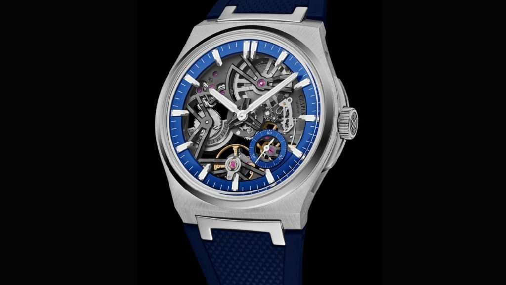 Czapek Antarctique Révélation Cosmic Blue front view on blue rubber strap