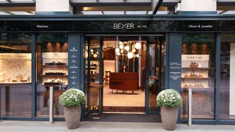 Beyer Chronometrie entrance on Bahnhofstrasse in Zurich